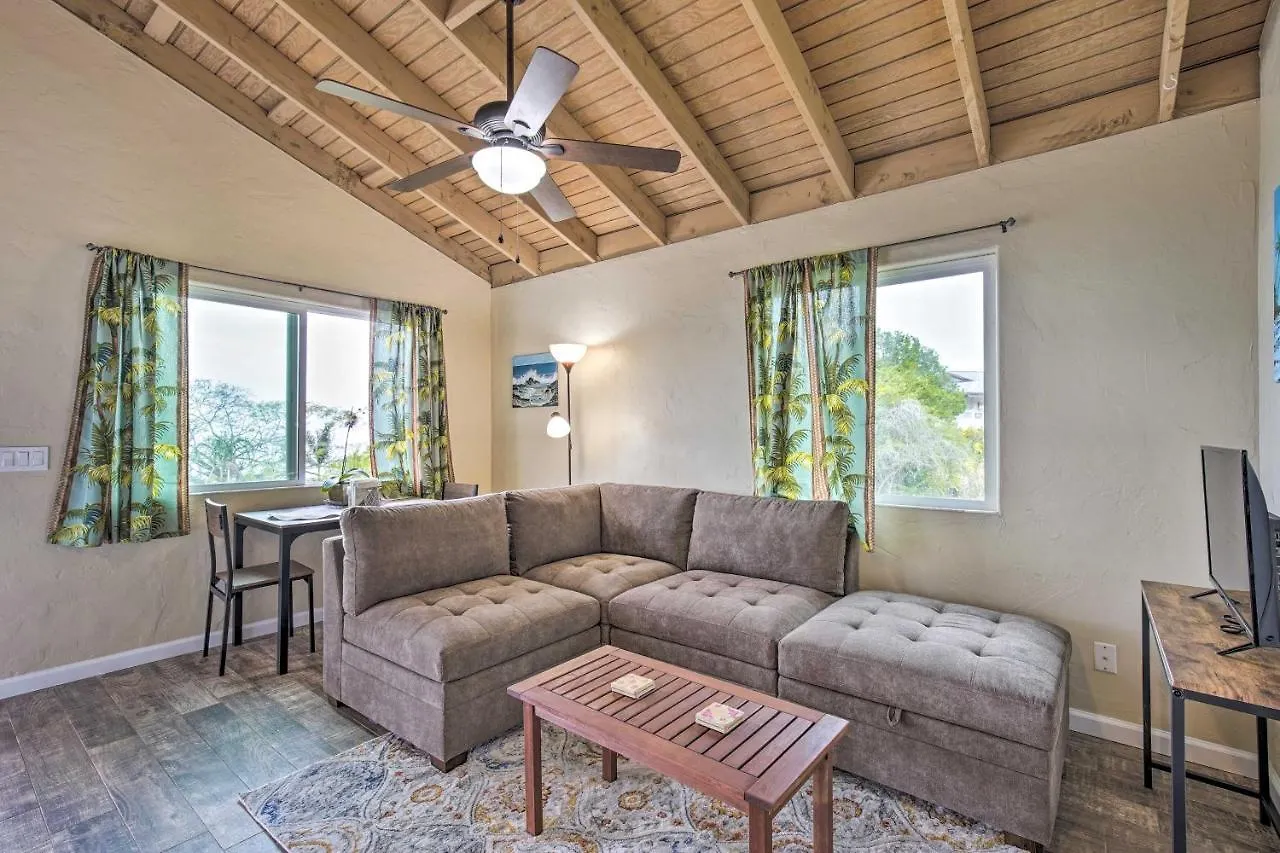Airy Kailua-Kona Apt Less Than 3 Mi To Beach Access! Apartment