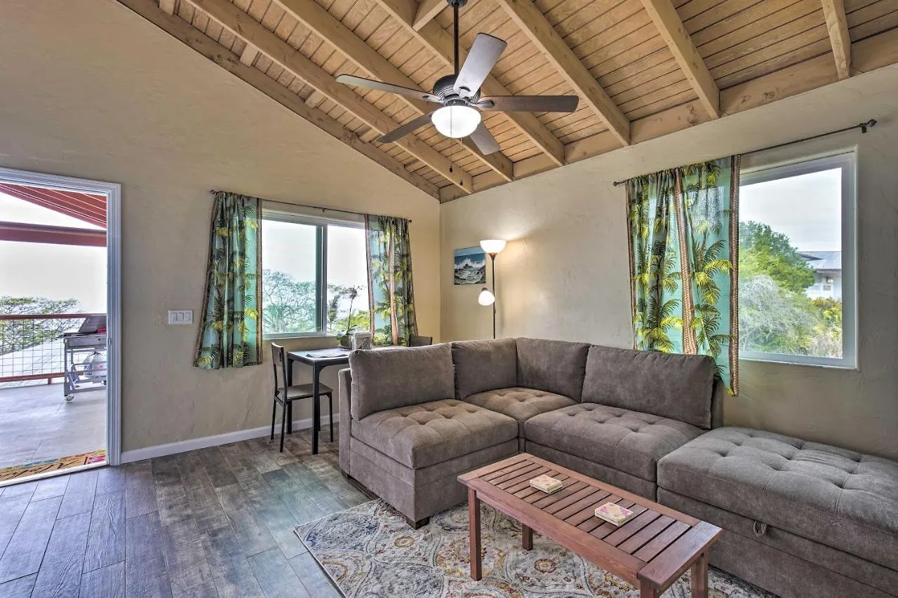 Apartment Airy Kailua-Kona Apt Less Than 3 Mi To Beach Access!
