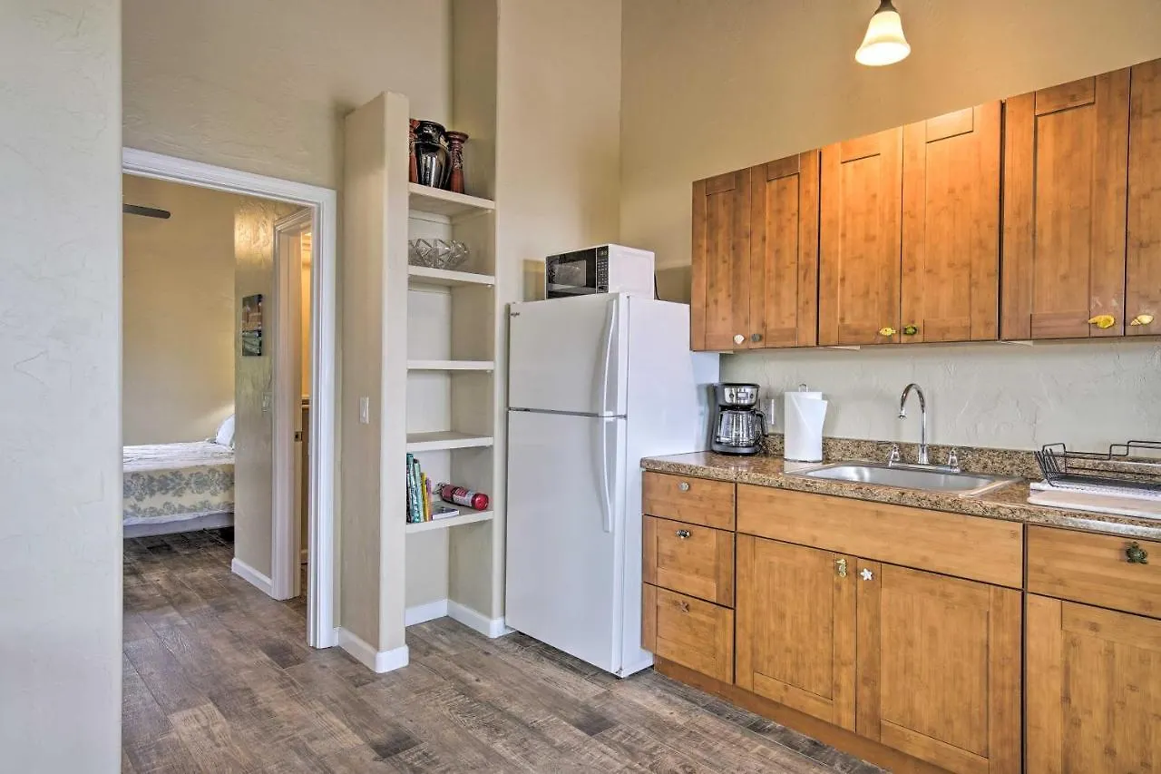 Airy Kailua-Kona Apt Less Than 3 Mi To Beach Access! United States