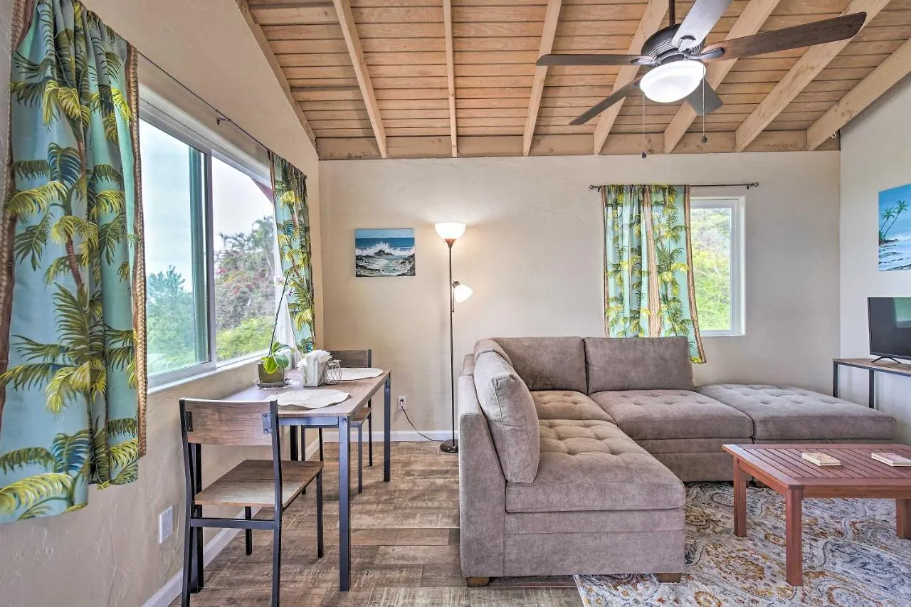 Apartment Airy Kailua-Kona Apt Less Than 3 Mi To Beach Access!