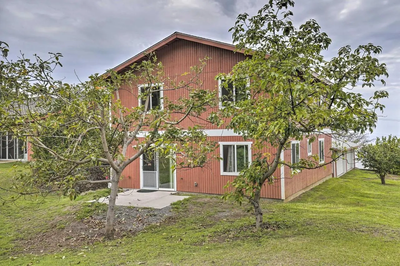 Airy Kailua-Kona Apt Less Than 3 Mi To Beach Access! Apartment