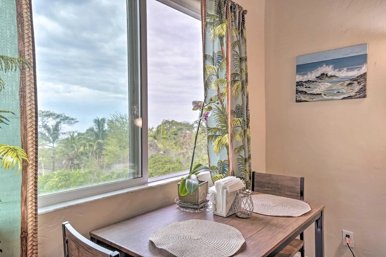 Airy Kailua-Kona Apt Less Than 3 Mi To Beach Access! 0*,  United States
