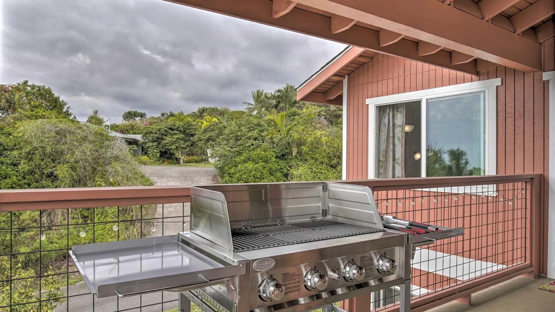 Apartment Airy Kailua-Kona Apt Less Than 3 Mi To Beach Access!